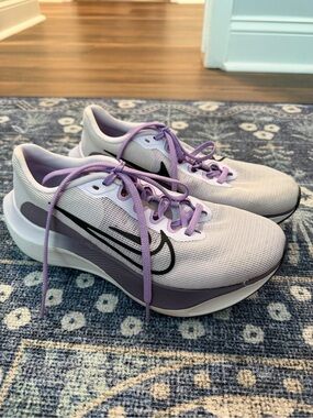 Nike Zoom X Women’s Running Shoes — Lavender/White